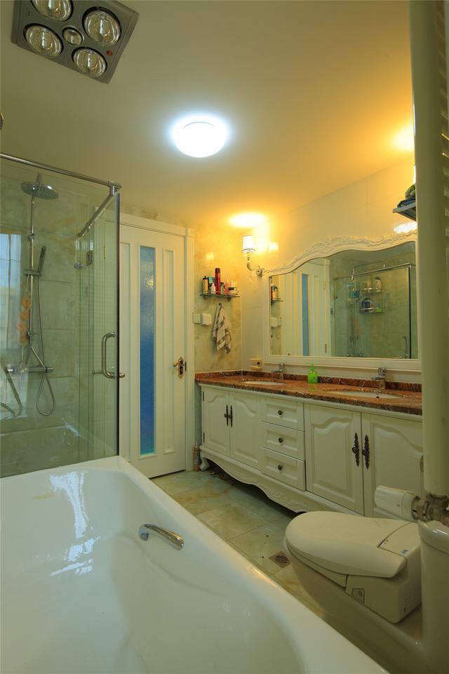 130平現代時尚三居室, 一家三口住得其樂融融