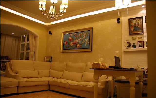 60平小家住进一家四口, 阳台榻榻米能当一间房, 日子过得有滋有味