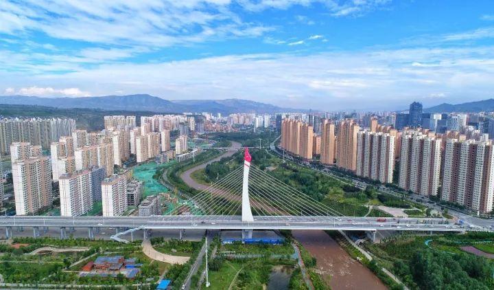 攒劲! 西宁颜值最高的11个网红地标, 你最想去哪?