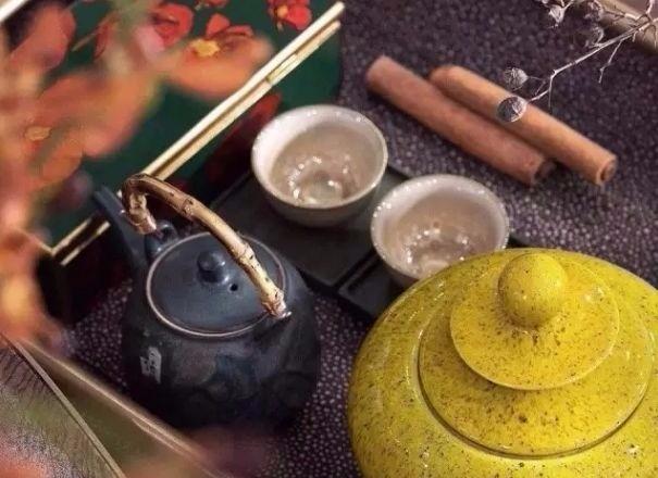 在中式庭院的家里 忆古轩打造出专属中式居家生活的美