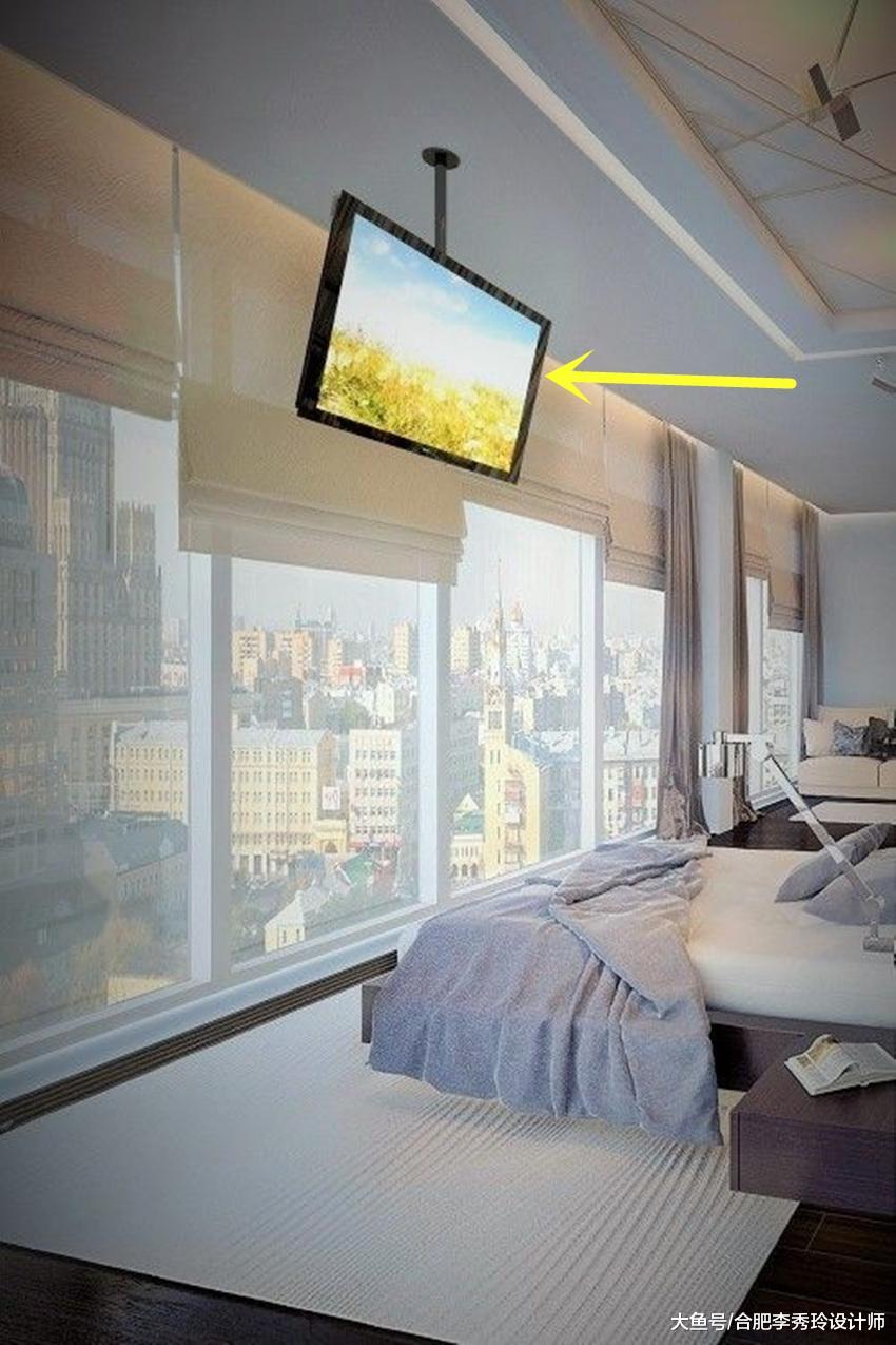 别再傻傻把电视装墙上了, 直接挂吊顶上, 设计美观又不占地, 太实用了!