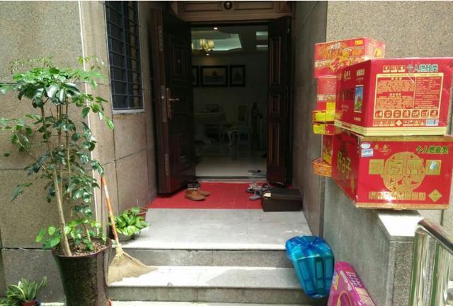 为了孩子我特意改住一楼, 带地下室和花园, 来晒晒