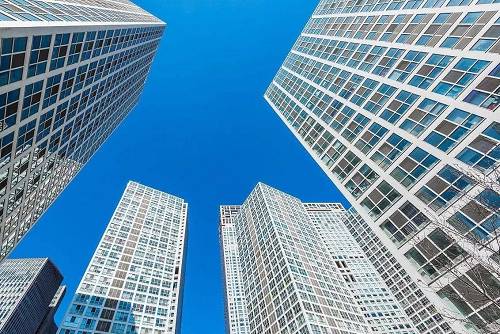 尴尬, 拥有千万房产, 却身无分文, 是最富有的穷光蛋