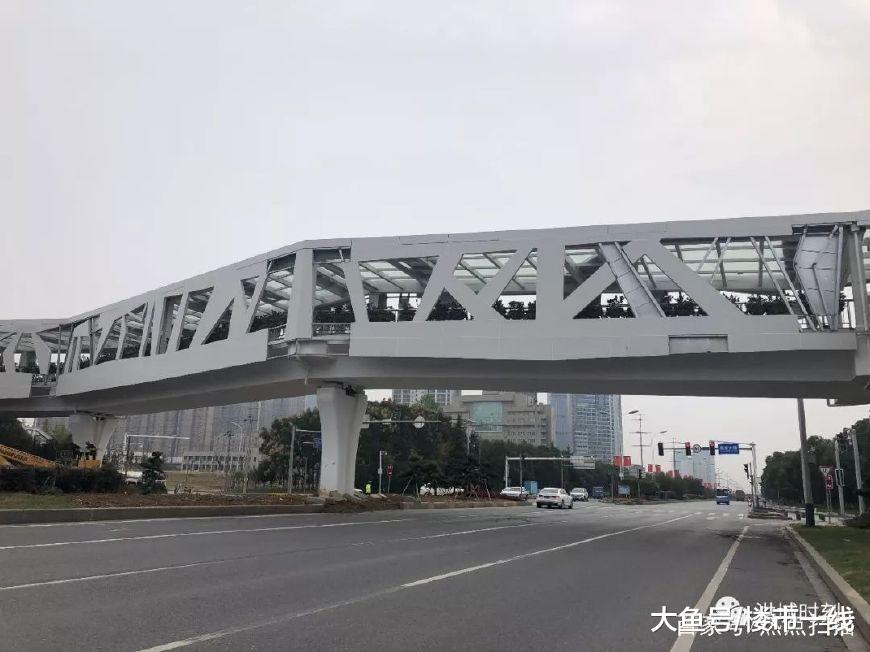 高新区城市功能强化! 体育活动中心、人行天桥、医院最新进展~