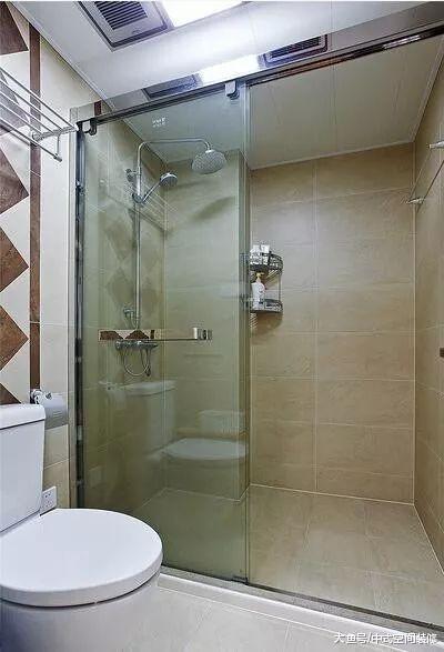 新家空间小, 光线不好装上玻璃后没想到宽敞又漂亮 表扬下