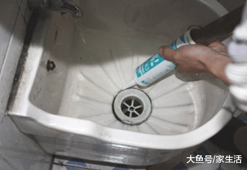 越来越多人装修不用玻璃胶了, 都流行用这种代替, 耐用又卫生