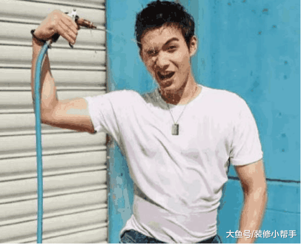 带你看看张彬彬的家, 就算宅在家也注意形象, 时刻保持帅气形象