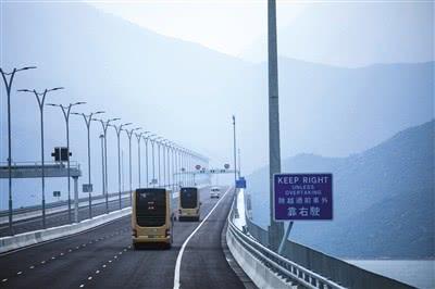 港珠澳大桥10月24日正式通车 香港到珠海、澳门仅需30分钟