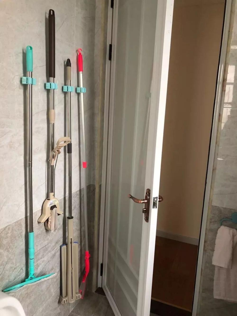 愁死了! 拖把扫把这些工具, 放哪里好呢?