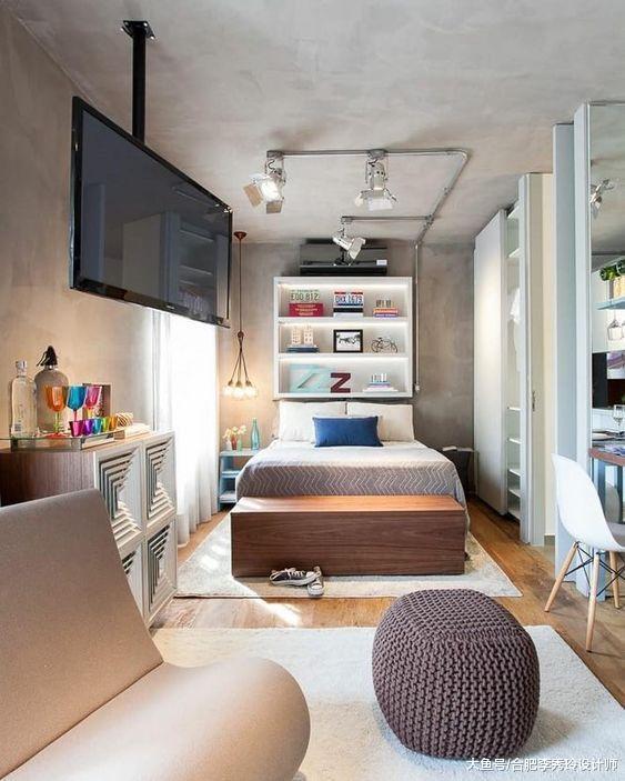 别再傻傻把电视装墙上了, 直接挂吊顶上, 设计美观又不占地, 太实用了!