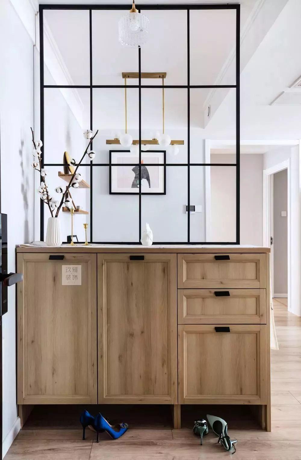 用鞋柜当隔断, 很实用, 真美观!