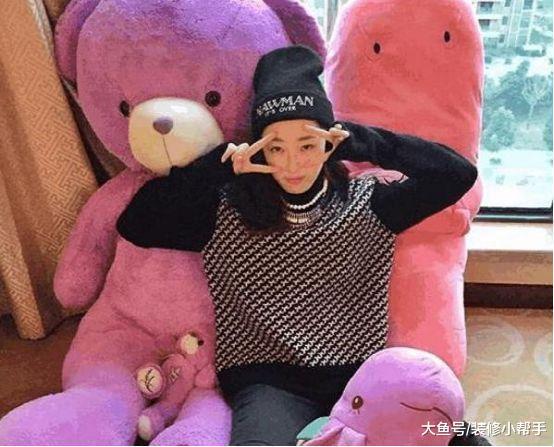 蒋梦婕豪宅装修: 家里有专门的练舞房, 怪不得身材这么好