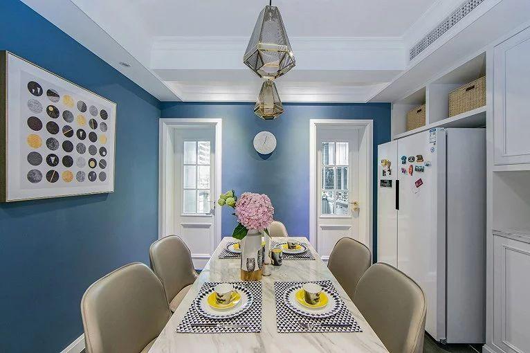 只是把沙发墙刷成蓝色, 125㎡三居走红小区, 朋友踏破门槛来参观!