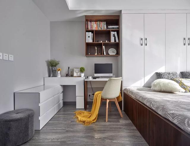 138平的现代简约风三居室, 黑白灰的客餐厅好帅气!