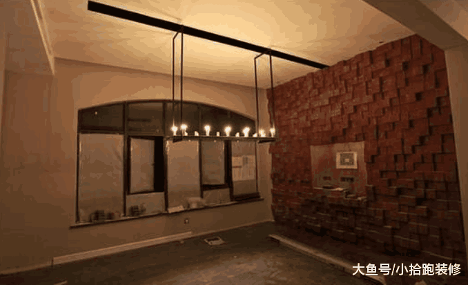 一面木头背景墙, 虽然师傅收了1万多手工费, 但效果出来值了