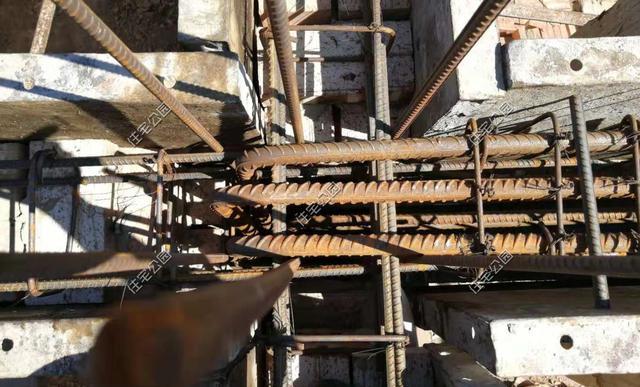 北京小伙建新房, 为什么邻居不让开窗?