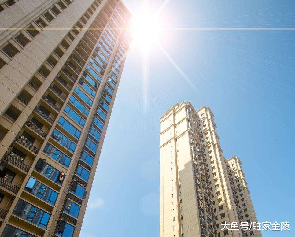 纠结房开商送的入户门要不要换? 多亏内行人提醒, 不然可能吃大亏