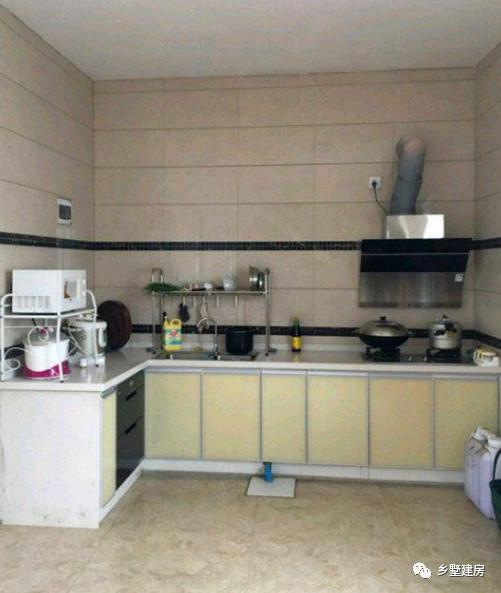 夫妻俩奋斗5年回农村建房, 成为全村最热议人物, 年轻人却说土?