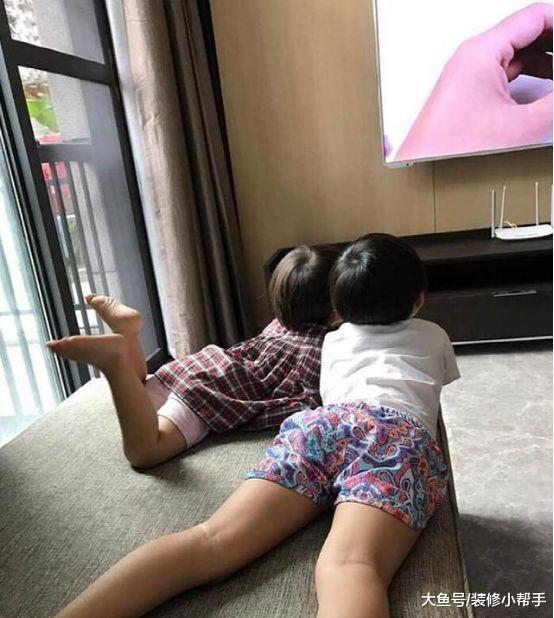 参观岳云鹏的家, 跟他的“搞笑”性格相反, 房子装修很温馨