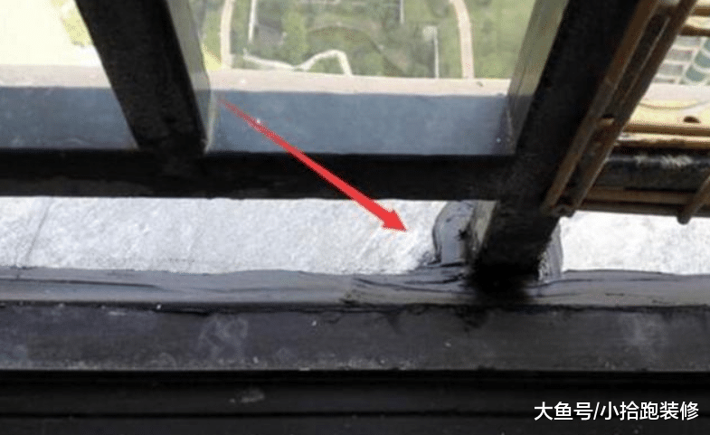 借鉴邻居家, 让泥工处理下外窗台, 可完工后, 差距也太大了