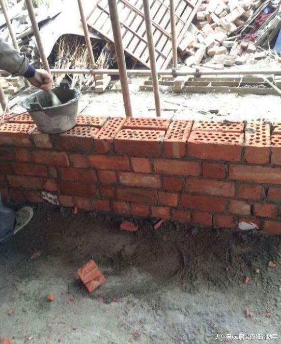 江苏土豪狂砸45万自建三层纯框架结构小洋房, 外部楼梯成全村亮点