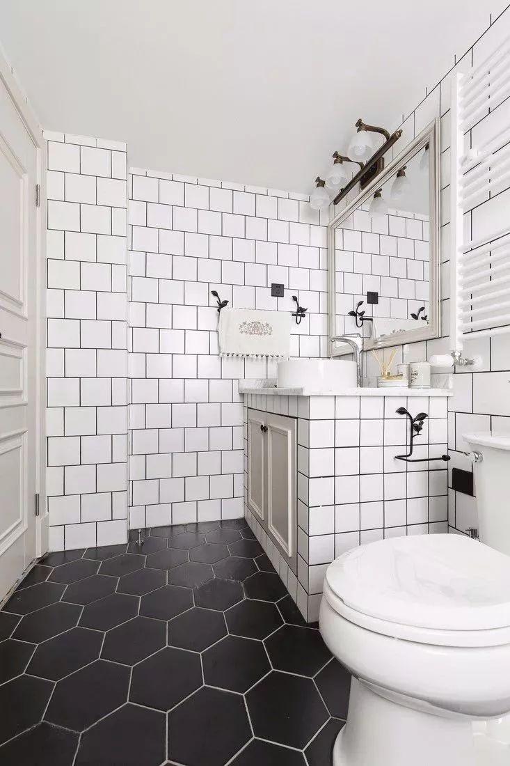 卫生间的毛巾往哪挂?