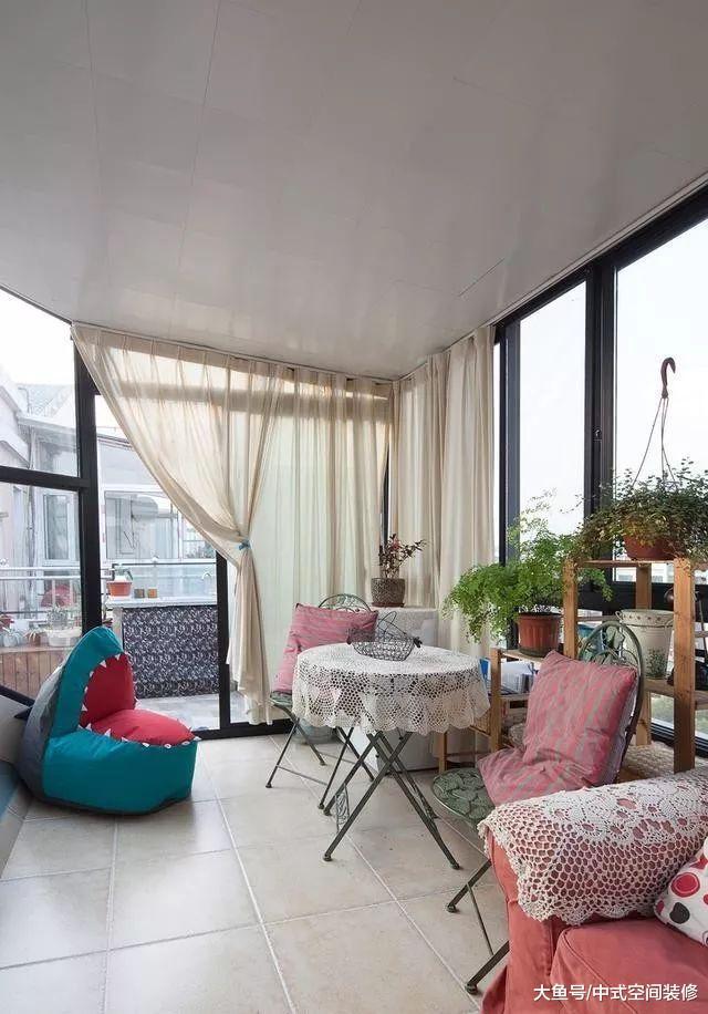 买顶楼的新家, 沐浴阳光的露台有了 还头次见收纳柜这么装 实用