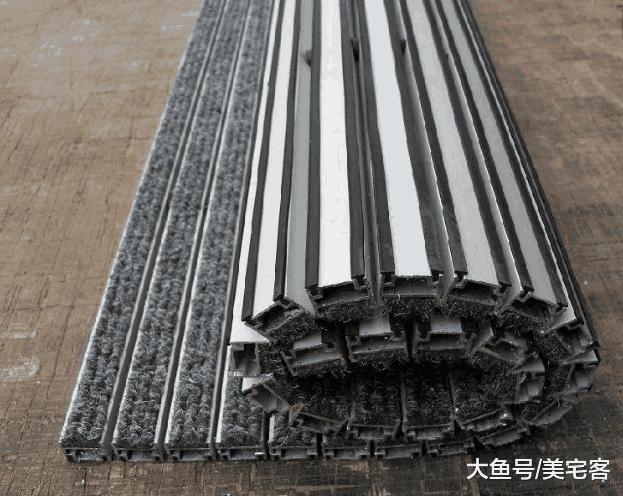 谁还在家里放地垫, 太脏! 如今潮流用这种, 省钱还干净, 真实用