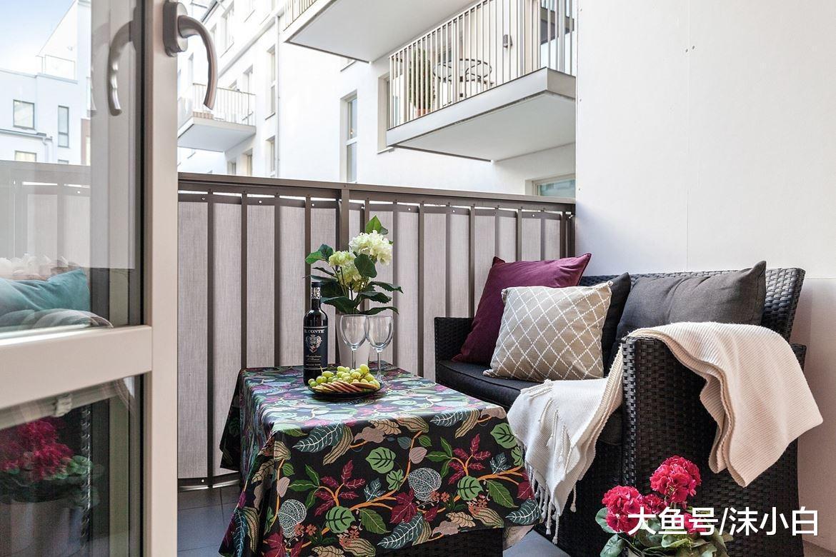 小户型44平, 一进门就是客厅, 双阳台偏不包进室内! 忍不住晒晒