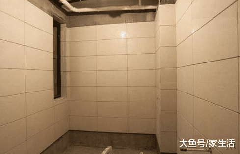 回家万万要工人这样贴墙砖, 若是没装对, 赶紧让他返工