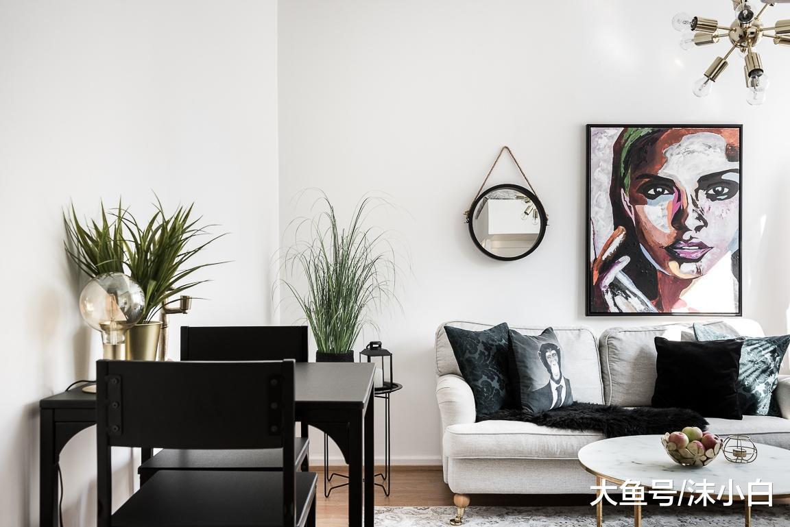 晒我20平小户型, 巴掌大厨房在卫生间门口, 卧室悬在半空中!