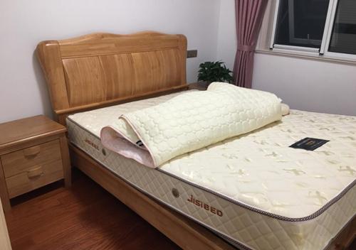 新房入住两年, 越住越舒服, 喜欢餐厅的转角酒柜