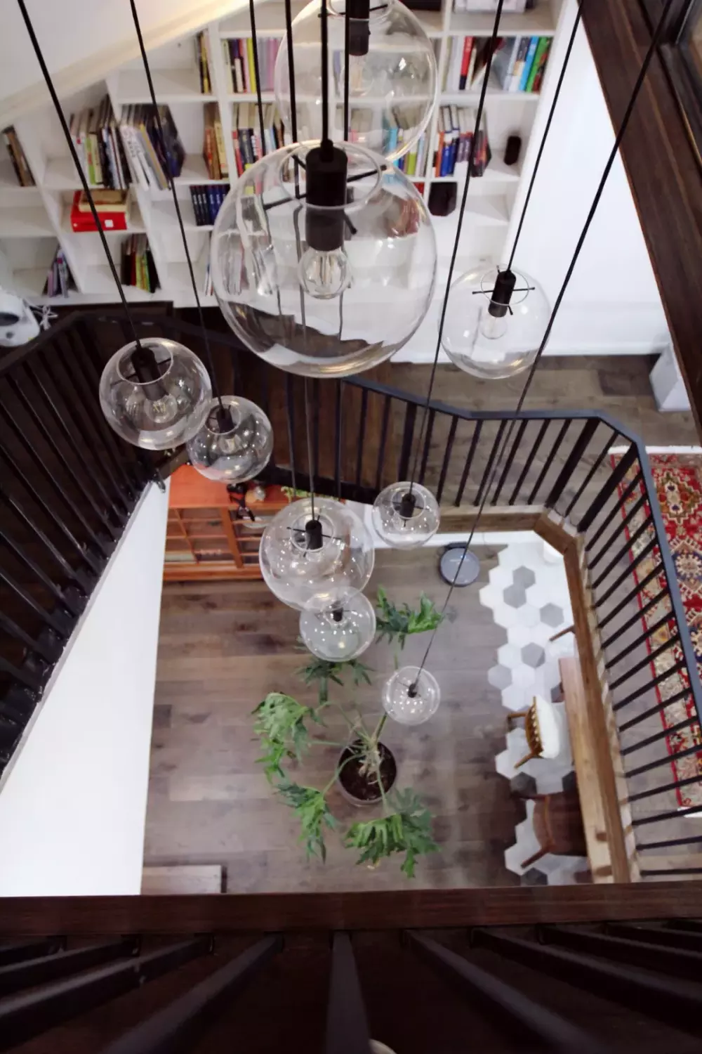 北漂菇凉的45平阁楼小户型, 爆改4卧3卫, 太厉害了