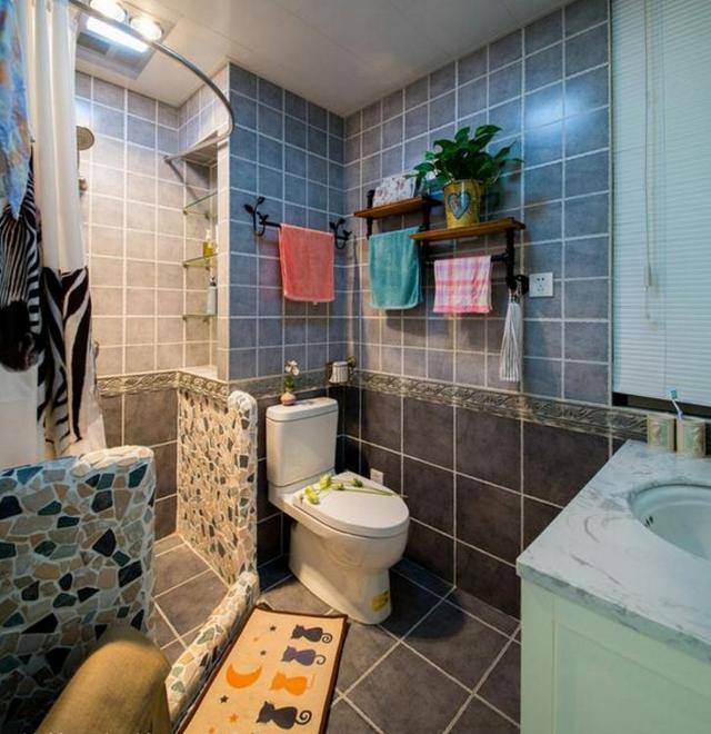 老公非要给客厅做个“假飘窗”, 完工后我懵了! 厕所更实用晒晒!