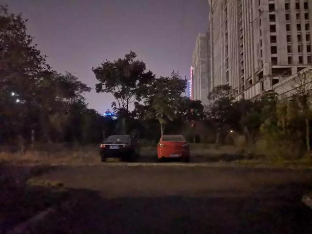 那些鬼迷日眼的烂尾楼, 谁去当接盘侠?