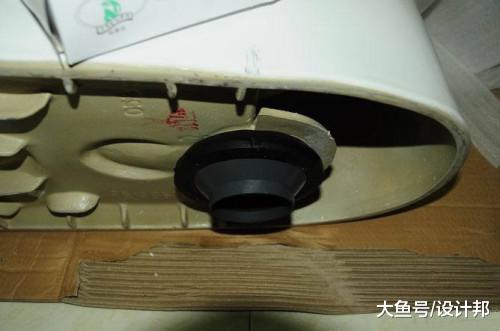 35年老工头警告马桶一定不要这样装否则臭烘烘, 要装得这样装!