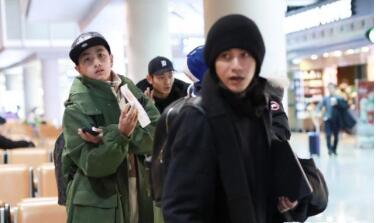 陈坤16岁儿子生活照片曝光, 外形痞帅, 留嘻哈脏辫造型