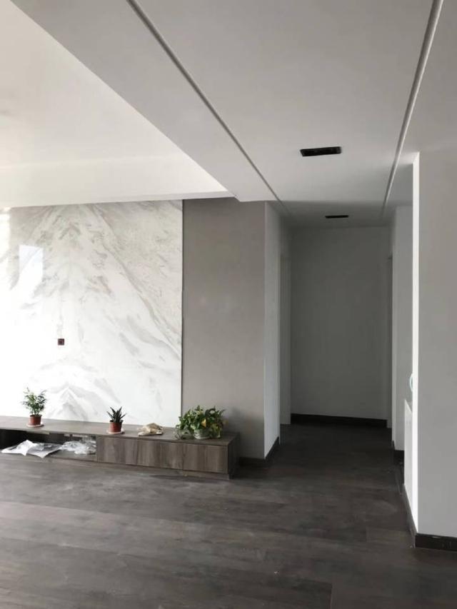 110㎡现代简约新房, 大理石电视墙很漂亮, 透明玻璃淋浴房更大胆