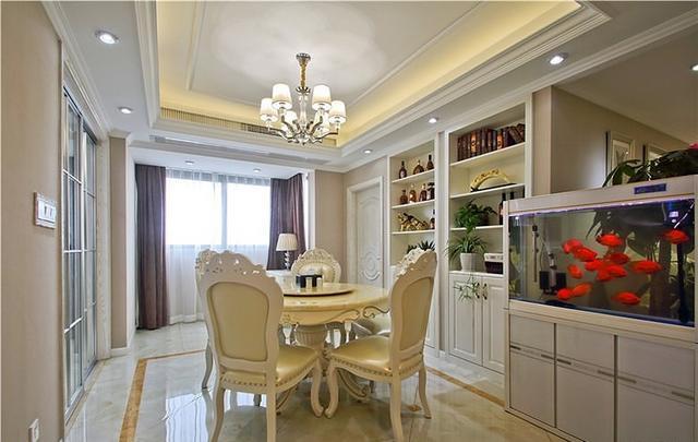 新家装修好了 舅舅问我那个洗澡的轨道怎么弯的 我好尴尬