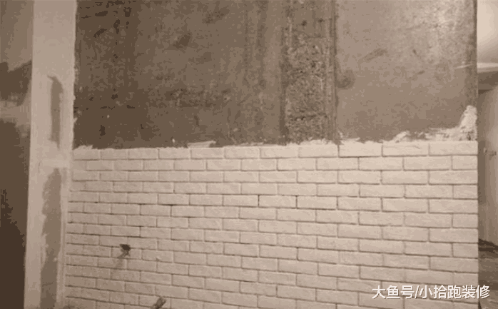 铺文化砖收费220一平, 我没意见, 可这填缝真值30一米吗?