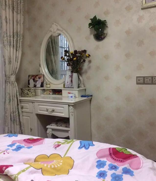 结婚八年现在买房了, 半包花了7万多, 有自己的家很好