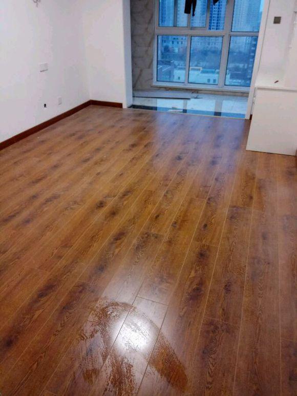 装修房子太失败了, 电视墙太丑, 卫生间太花俏, 被说的一无所有!