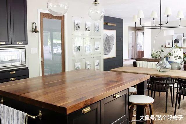 他为妻子和三个女儿, 打造了一个坐拥无敌湖景和十个房间的豪宅!