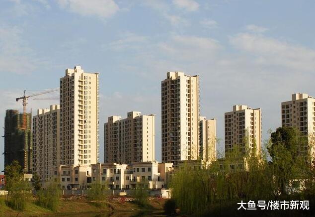 2019年房价走势明确了, 提前避开这三种房子, 否则降价十万也难卖