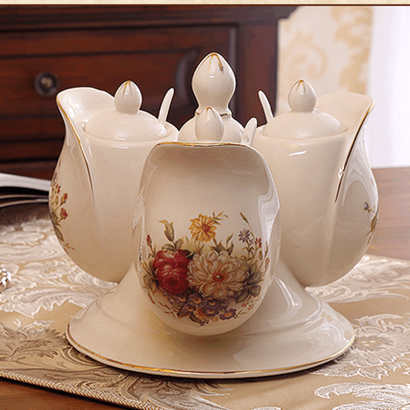 去同事家做客, 刚进厨房就“呆若木鸡”! 真是难以言表, 拍出晒晒