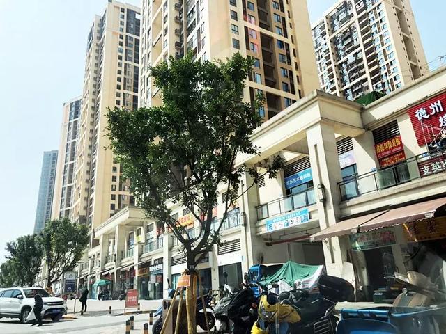 【楼市】重庆上周成交量环比下降20.89%, 价格略涨