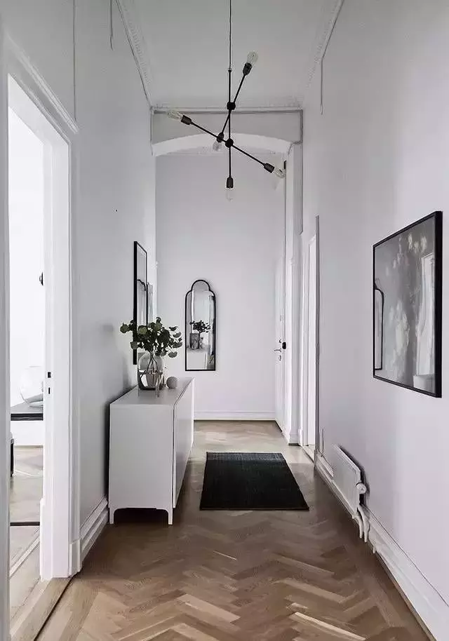 走廊面积浪费太可惜了, 改成收纳多实用!