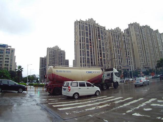 ?现在房价下降的时候! 正是买房投资的好时机?