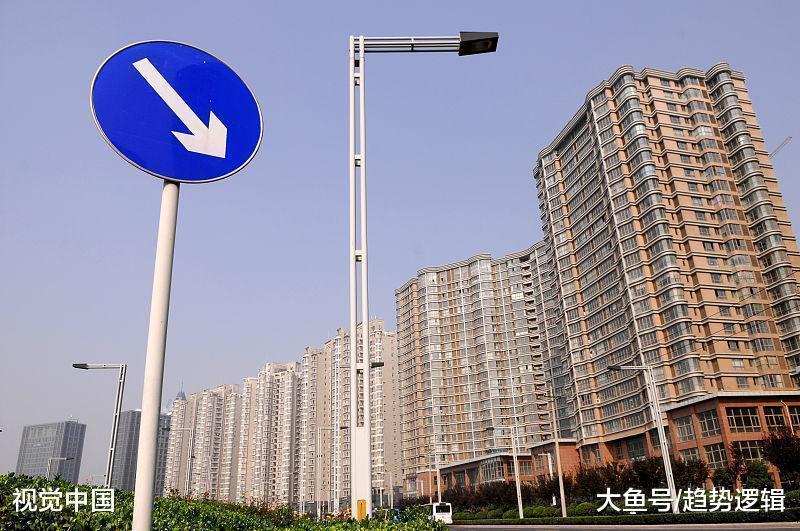 寒风中的郑州楼市: 10个月落户4万人才, 却拦不住房企要“活下去”