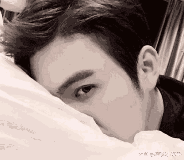 带你看看张彬彬的家, 就算宅在家也注意形象, 时刻保持帅气形象